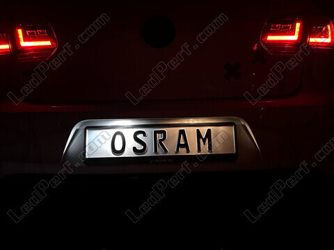 Zugelassene W5W LED-Lampe Osram Night Breaker GEN2 in Verwendung für die Kennzeichenbeleuchtung