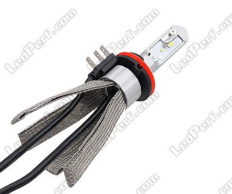 H15 LED-Lampe mit flexiblem Kühlkörper für den Plug-and-Play-Einbau in alle Autoscheinwerfer