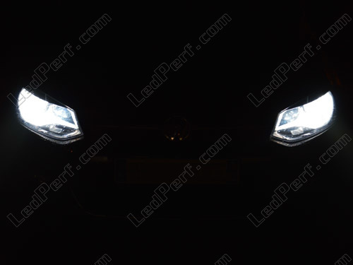 Xenon Look Dynamische LED Scheinwerfer für Volkswagen Polo 6R / 6C